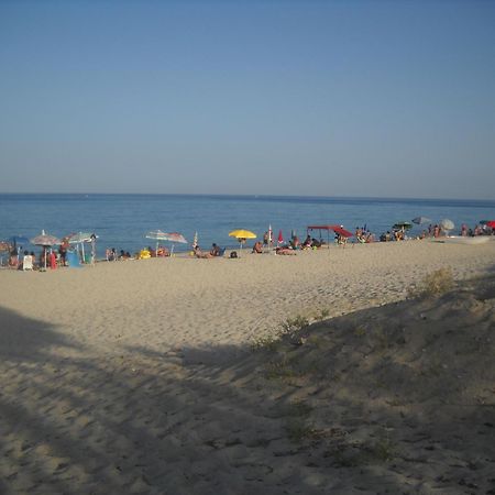 Aquamarine Residence Davoli Buitenkant foto